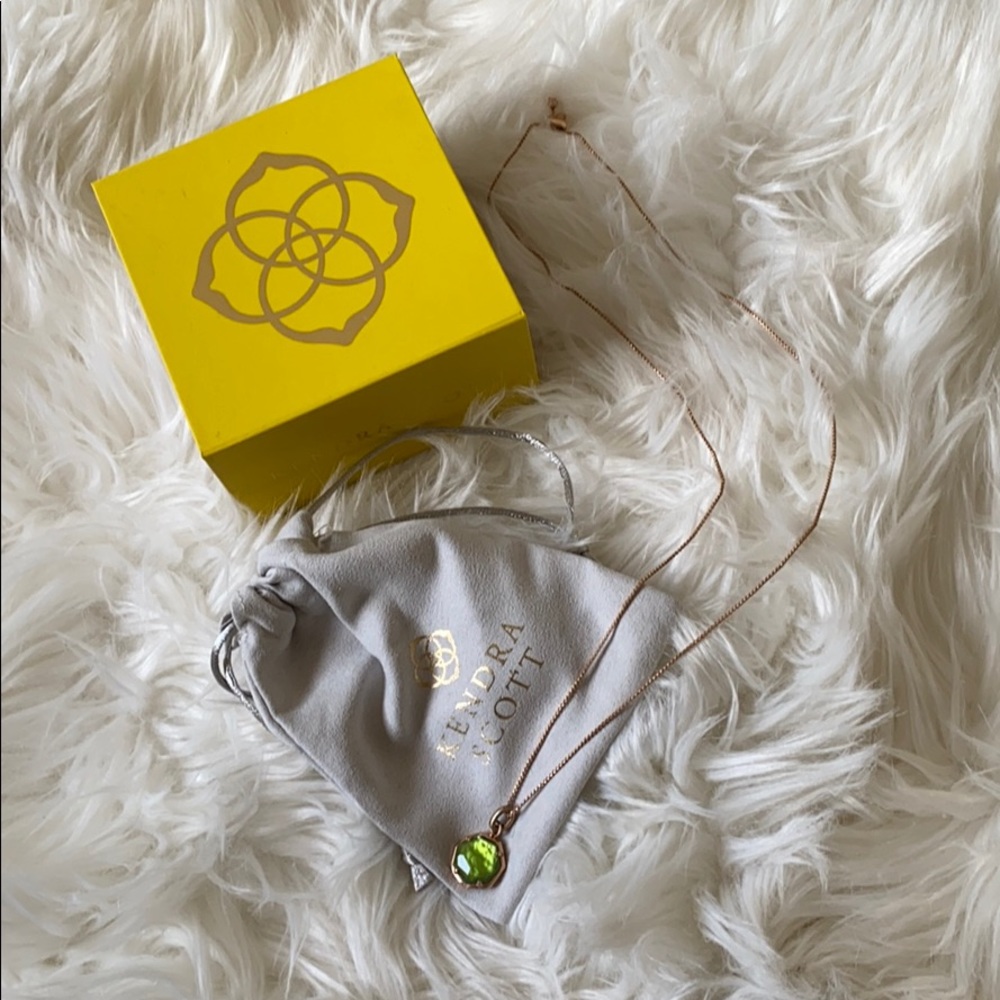 Kendra Scott Peridot Stone Necklace
